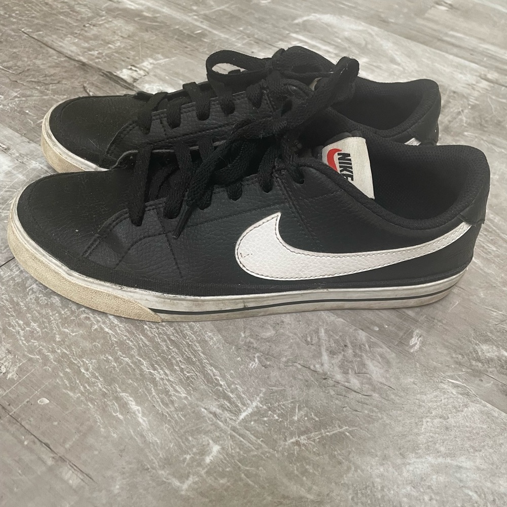 Nike Court Legacy Shoes